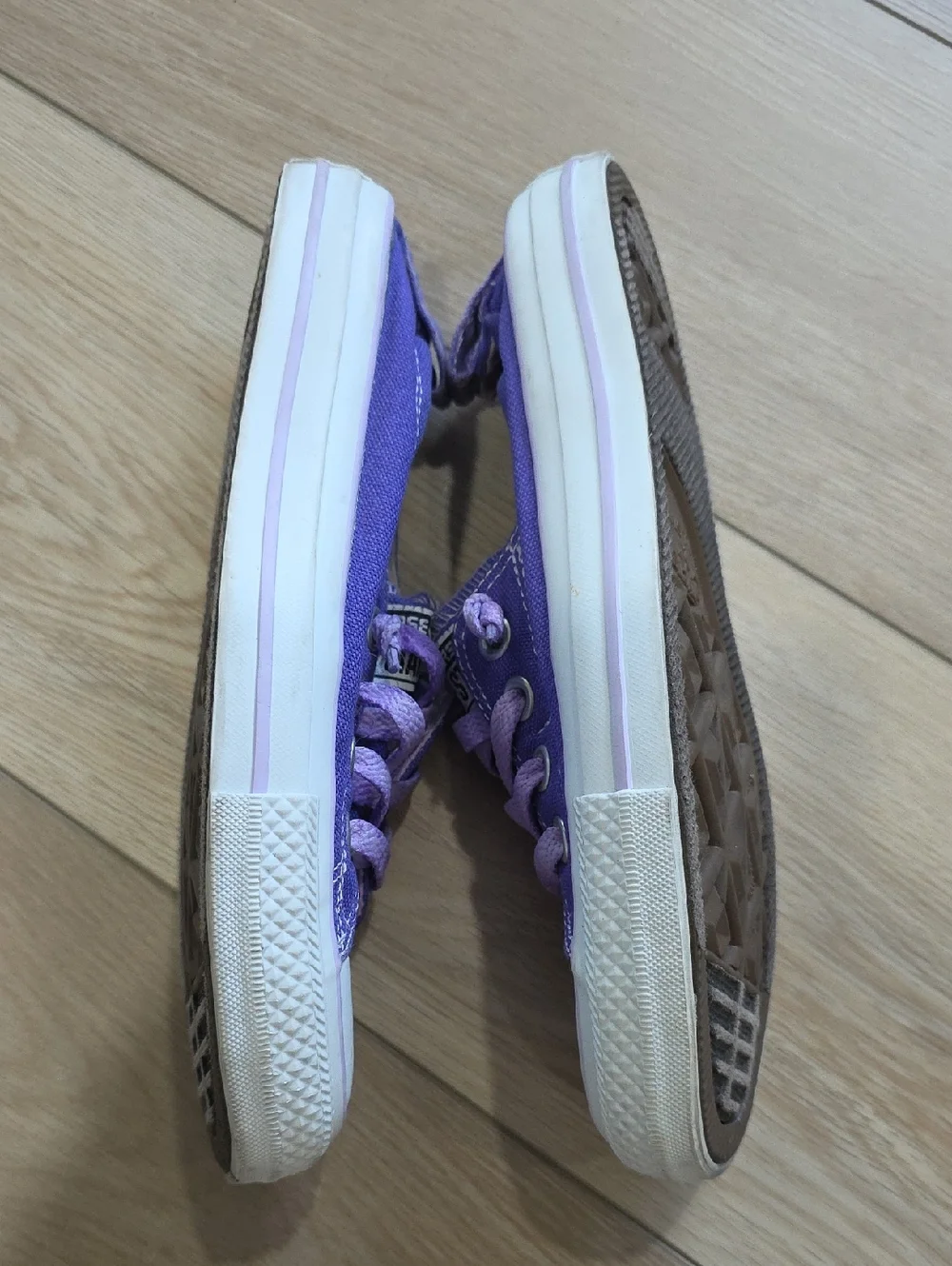 Converse Women's Purple Canvas Low-Top Sneakers - Picture 9 of 10